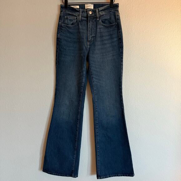 Universal Thread Dark Wash High Rise Flare Jeans, Size 4 Reg - Picture 1 of 6
